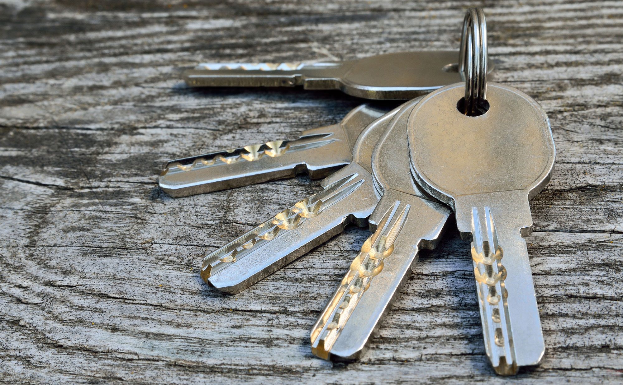 ドア錠のピッキングは簡単？ 不法侵入を防ぐ「Key」は「ディンプルキー」