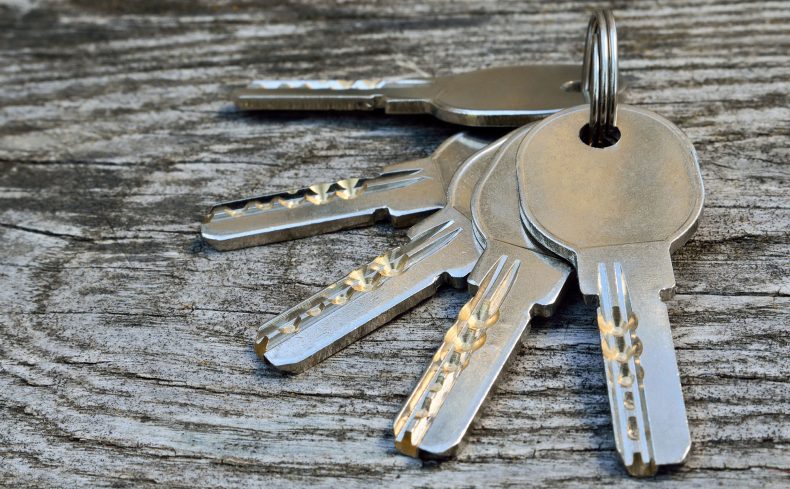 ドア錠のピッキングは簡単？ 不法侵入を防ぐ「Key」は「ディンプルキー」