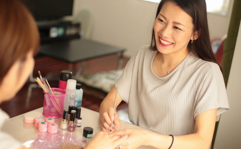 自宅でネイルサロンを始めるには？ 好きな仕事で生きるライフスタイル