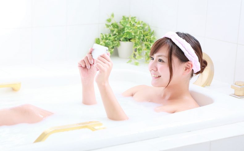半身浴の効果を上げるには？ 美容ライターの入浴法を取り入れた暮らし