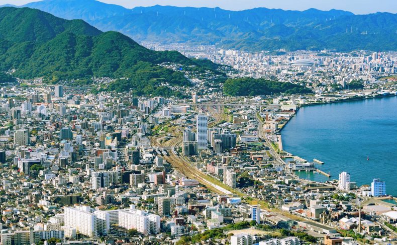 北九州市小倉に暮らして14年、グルメも夜景もレベルが高い！ リアルな住み心地をご紹介