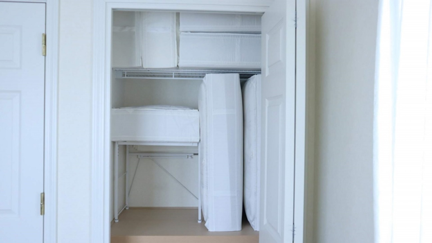 ラックを活用してデットスペースをなくす(加湿器収納前)