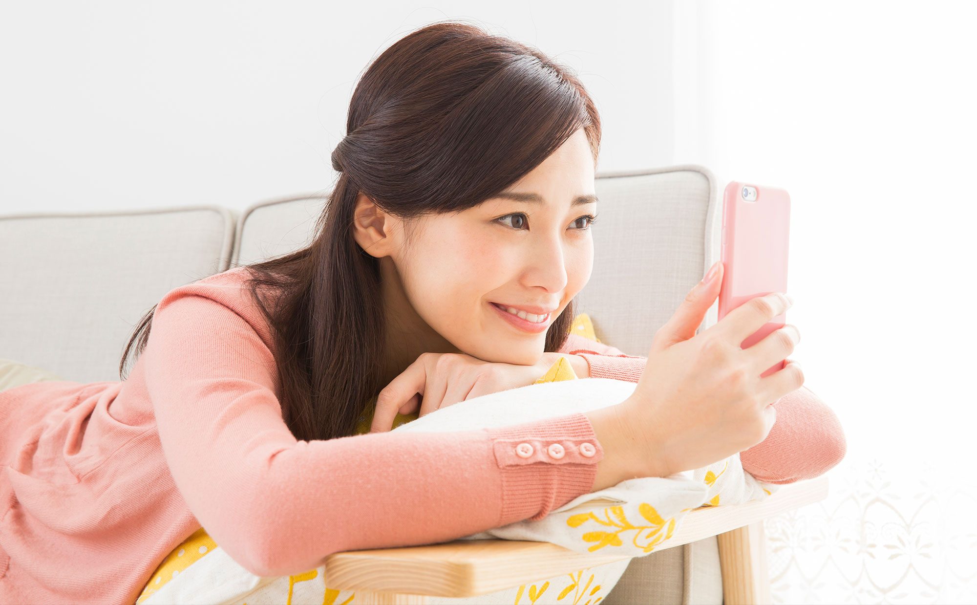 ミレニアル世代はネット世代！　今ドキの賢い節約術やお役立ち情報を紹介