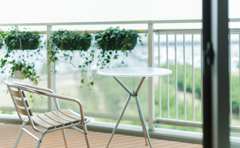 ベランダでピクニック！ 子どもと一緒に100％楽しめるマンション暮らし