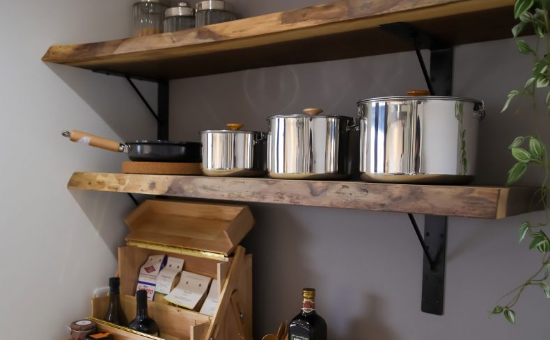 とりあえずで買ってない？本当に使える100円ショップの収納グッズで、賢く収納生活