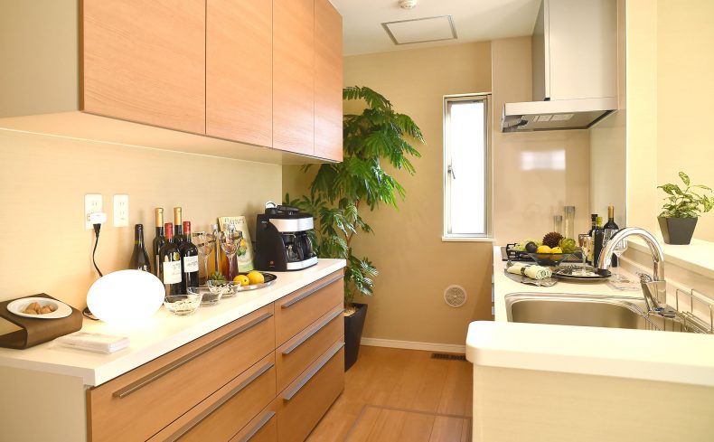 自分にぴったりのキッチンレイアウトはどれ？ 料理がしやすい空間づくり