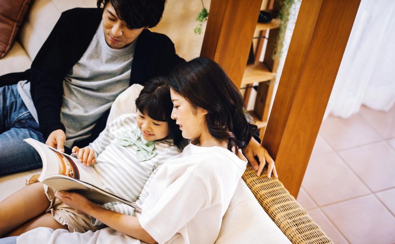 年間100冊！ 子どもと一緒に家で楽しむ、読書家パパの積読生活。