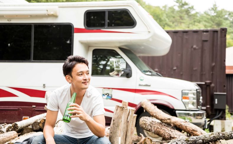 キャンピングカーで日本一周中！ 毎日違う景色を楽しむ夫婦の暮らし