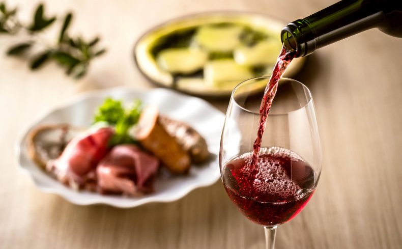 今年は11月19日が解禁日。ボージョレ・ヌーボーをおうちで楽しもう