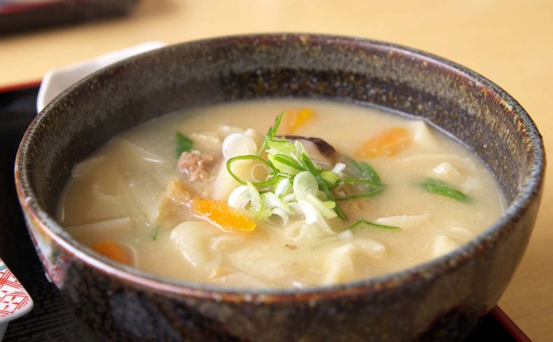 熊本の郷土料理「だご汁」って知ってる？ だご汁定食でホッと温まろう
