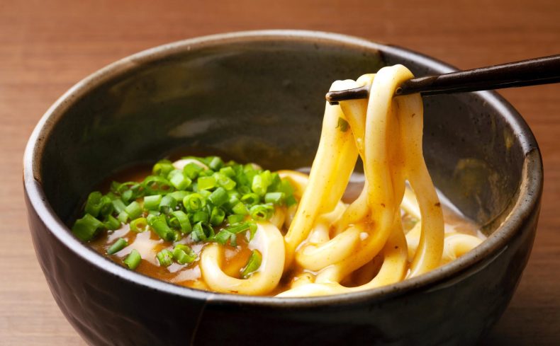 料理ビギナーでも本格的な味に！ レトルトカレーの簡単アレンジレシピ5選