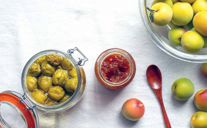 「自家製梅酒」は家飲みにぴったり。おうちでつくって楽しみませんか