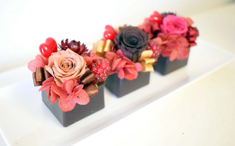 お気に入りのお花を長く楽しめる、プリザーブドフラワーの作り方