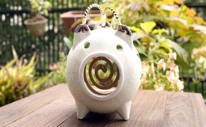 夏の風物詩、蚊遣り豚はなぜ豚の形？ 三重・菰野町で作られる萬古焼の魅力