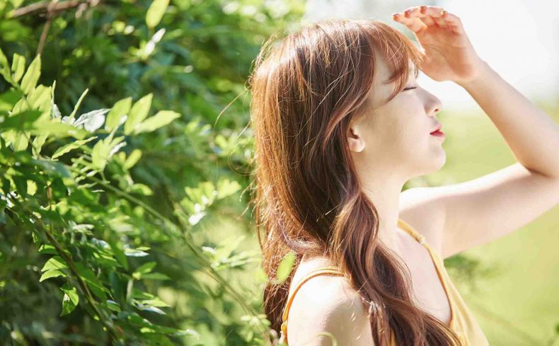 夏のヘアケアのポイント。習慣化したい正しいヘアケアを元美容師が解説