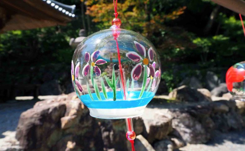 自分好みの風鈴で暮らしを涼やかに。音色や素材の選び方