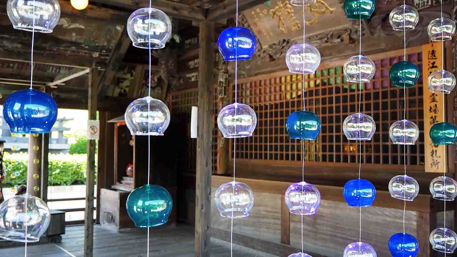 涼しげな色合いの風鈴