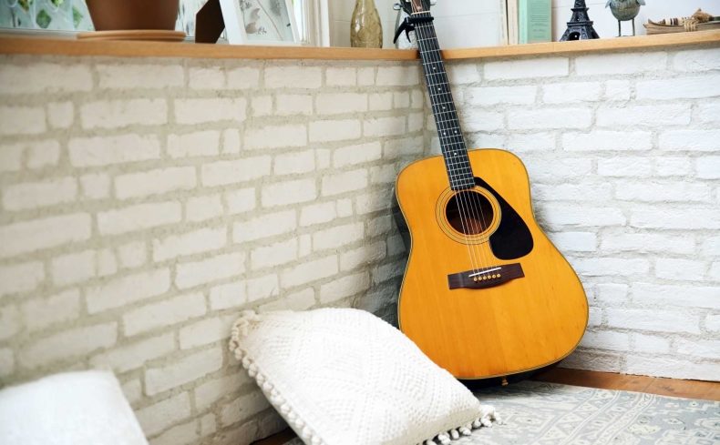 ギターの収納ってどうしてる?  気になる収納方法と気を付けたいポイント