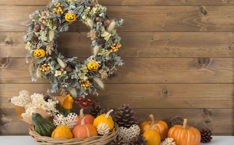 ハロウィンで手作りリースを作ろう。材料、作り方、飾り方まとめ