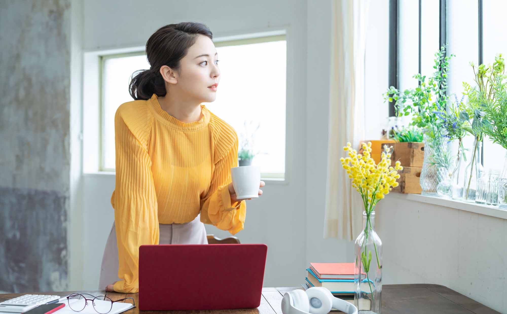 パーソナルカラーを生かしたインテリアとは？ 私らしいお部屋づくりのコツ