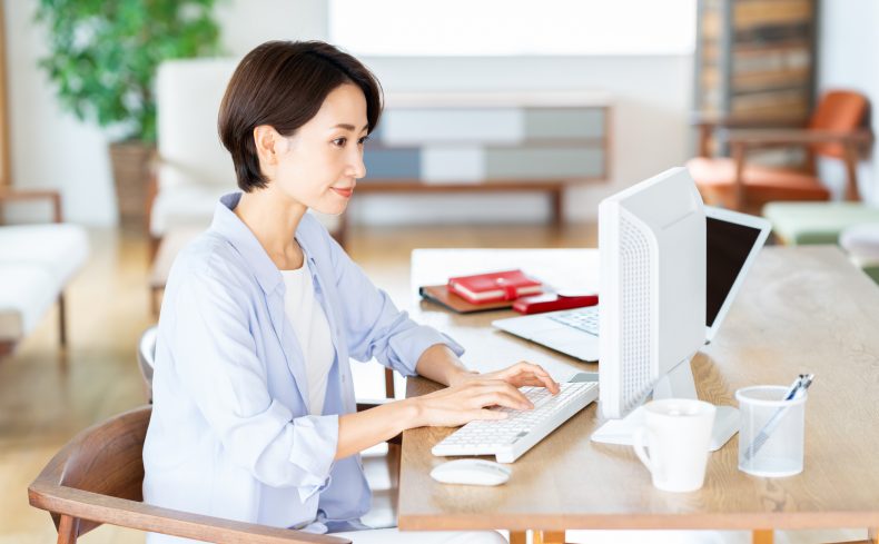 意外と重要！ テレワークの照明の選び方。集中力や効率を上げるには