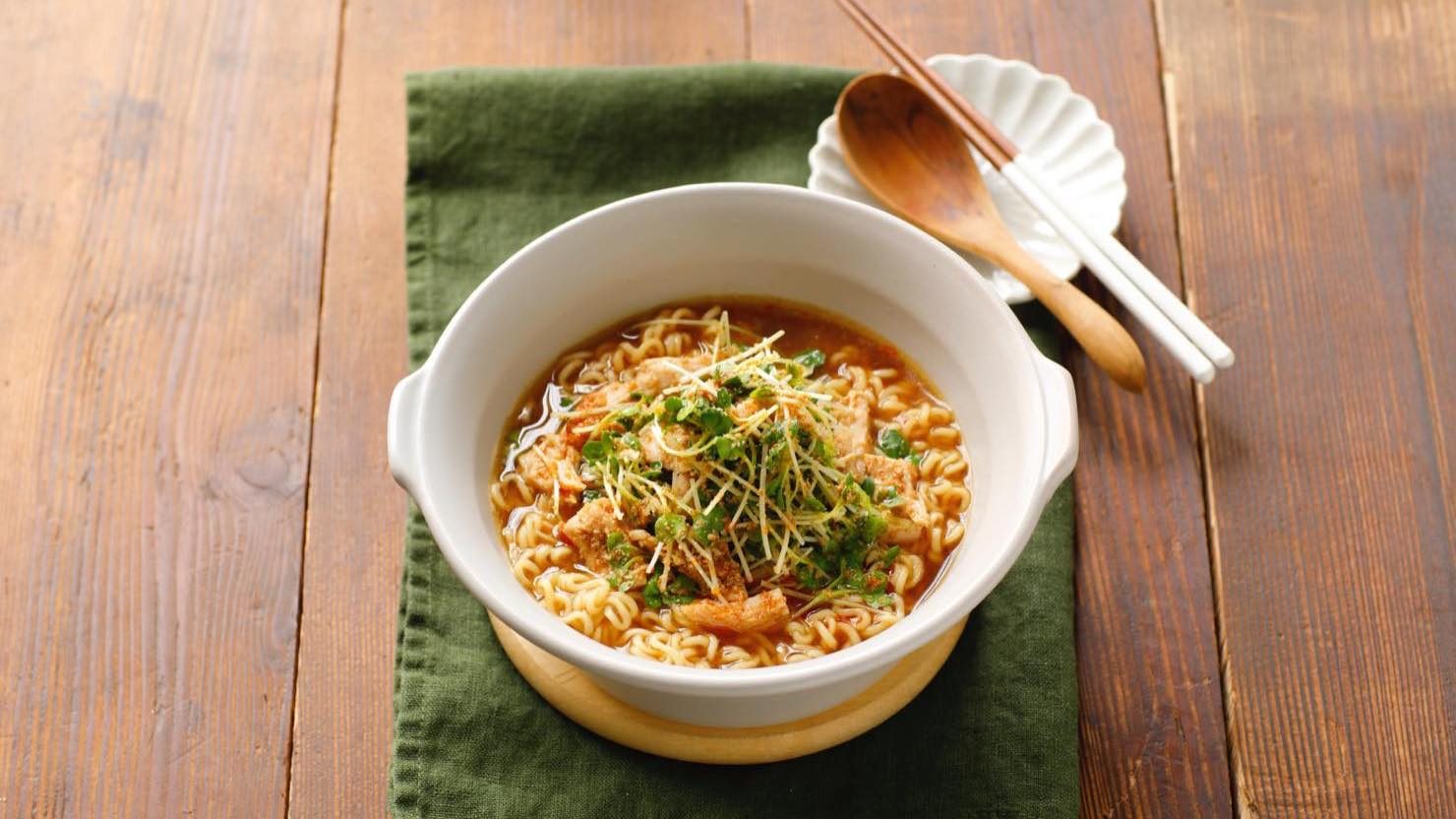 「COTTO」クックボウル（写真提供：銀峯陶器） 