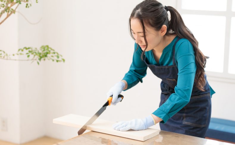 木工ハンドメイドで家具を作ろう。スツール、テーブル、収納棚、わが家の作品集