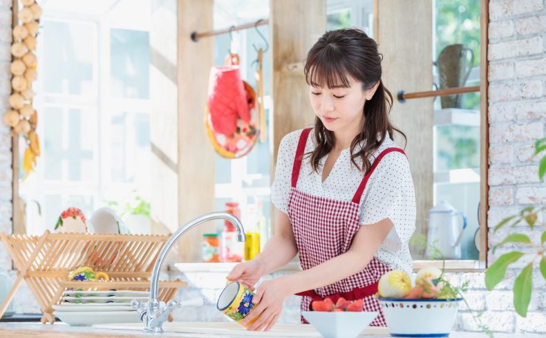 一人暮らしのキッチンを快適に！ 必要なアイテムとおしゃれ収納のコツ