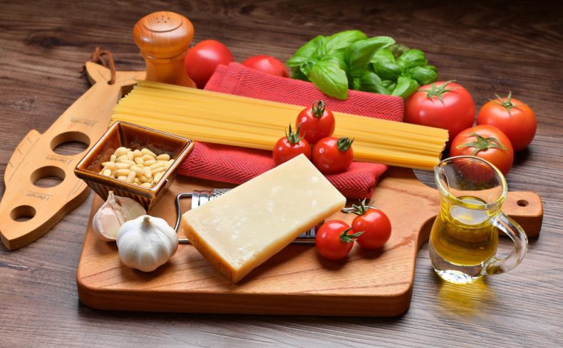 ピザにワインは合わせない？イタリア人の食文化あれこれ