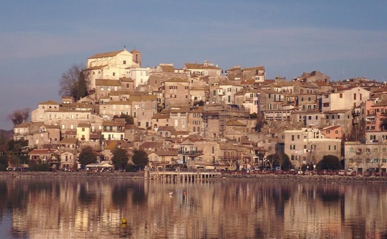 「アルベルゴ・ディフーゾ」とは？ 過疎化が進む旧市街地を活用するイタリア発祥の取り組み