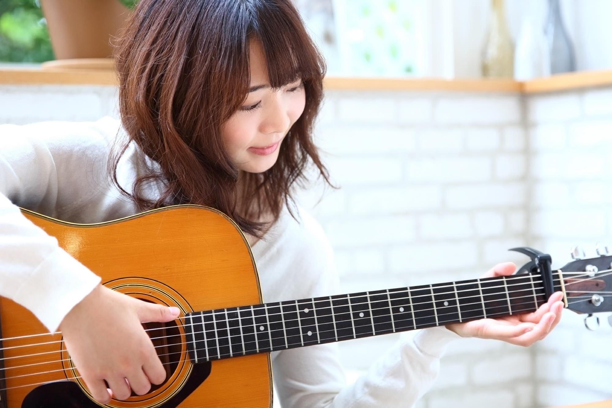 【特集】ギター、フルート、アイリッシュハープ、趣味の楽器をとことん楽しむ暮らし。始め方や注意点をまとめてご紹介