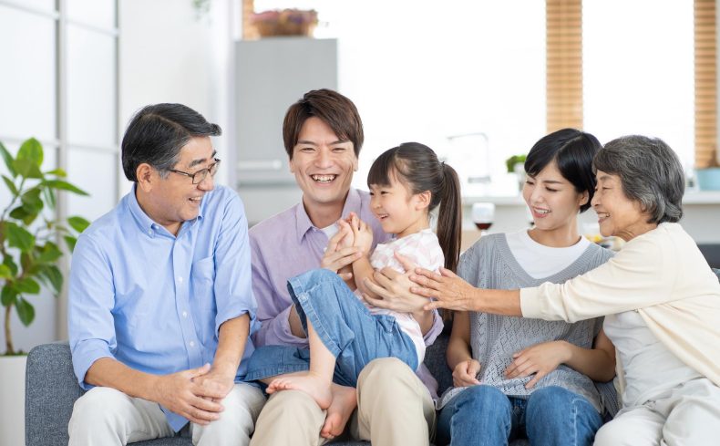 【三世代同居のリアルな体験談】メリット・デメリットと快適に暮らすためのコツ
