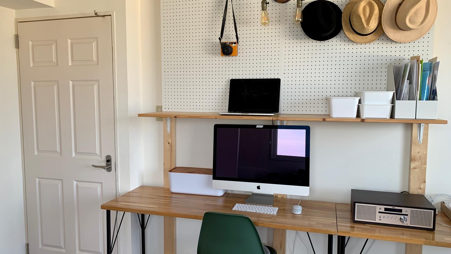 DIYで作ったデスク