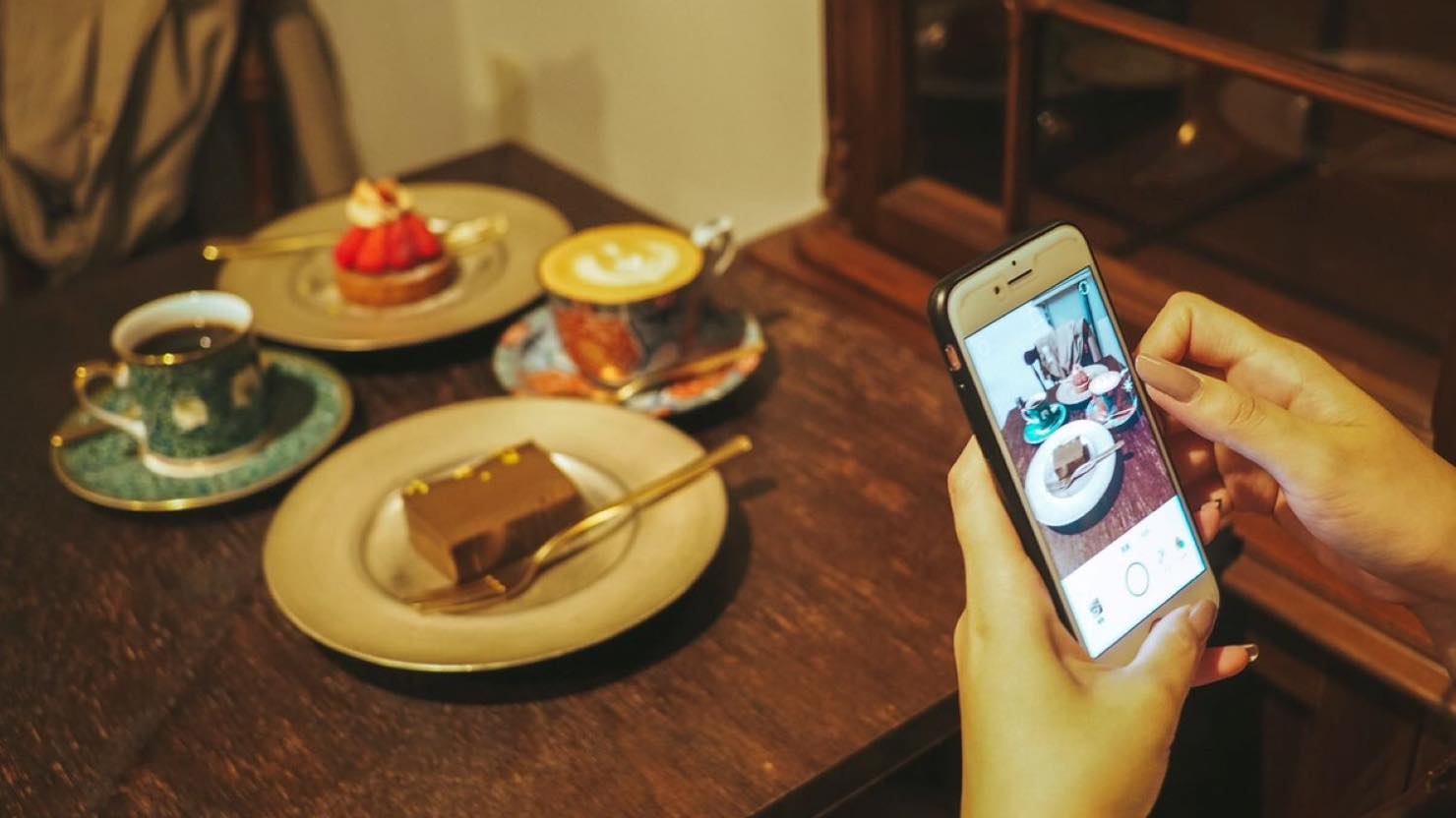 from afar(フロムアファー)の「ほうじ茶テリーヌ」