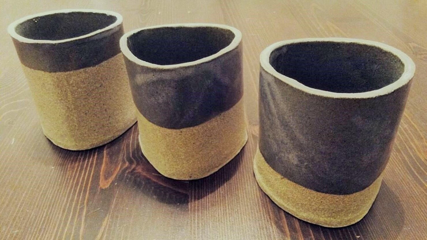 家族3人おそろいの湯飲み      © maho