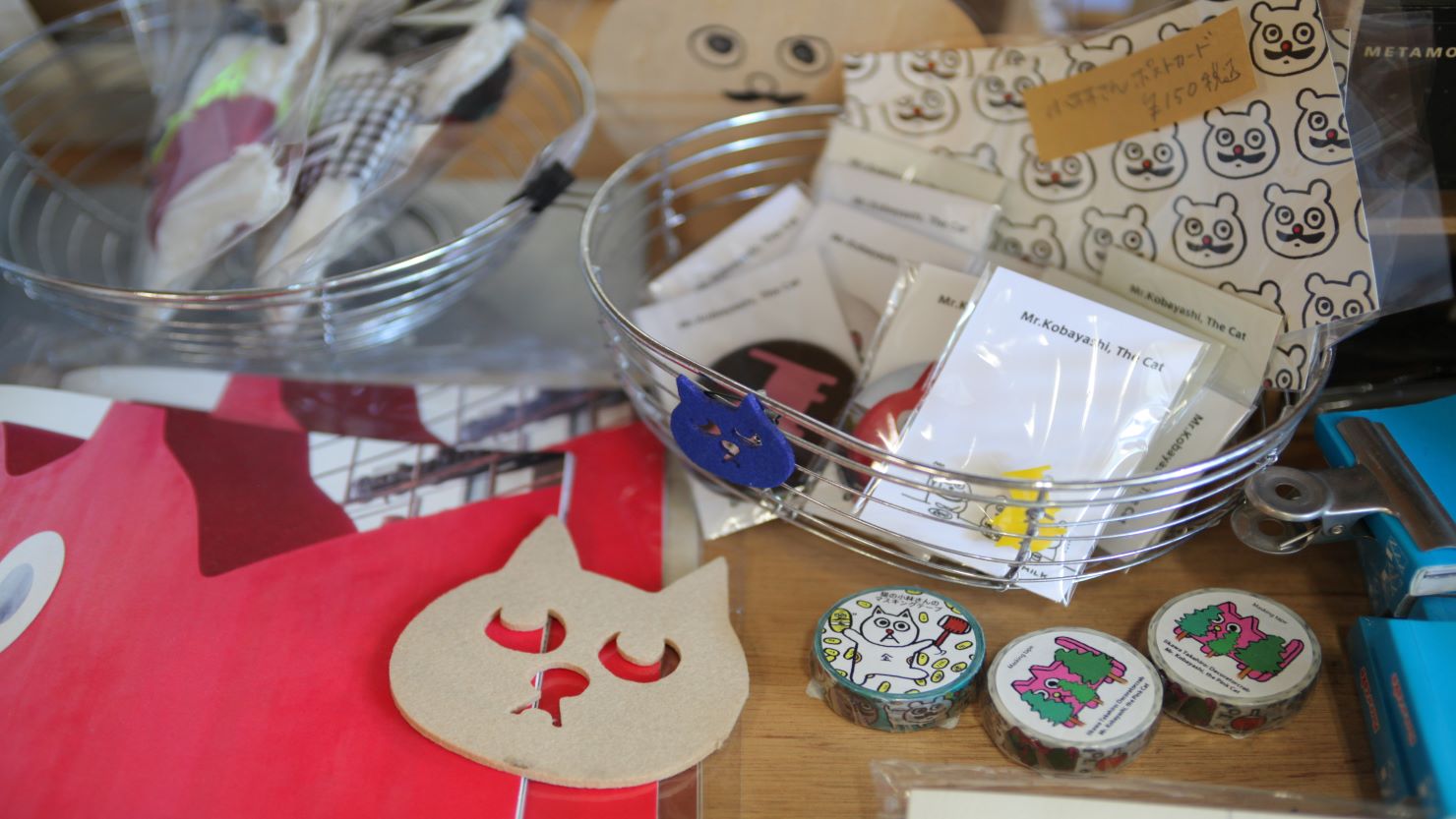 美術家・飯川雄大の作品販売も