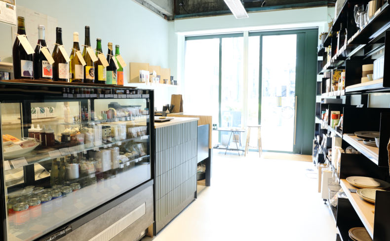 作り手のこだわりに出合える、桜川の人気店「SAN」のオーナーが手がけるコンビニ(？)「THOUS」に行ってみた