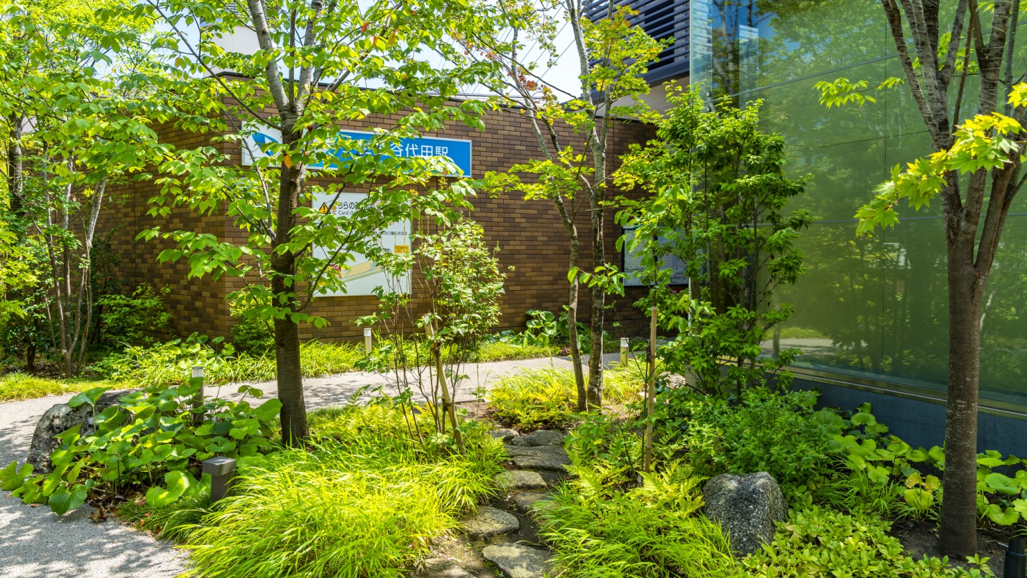 世田谷代田駅の東口