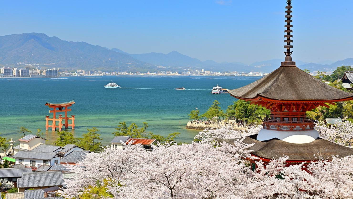 厳島神社 多宝塔