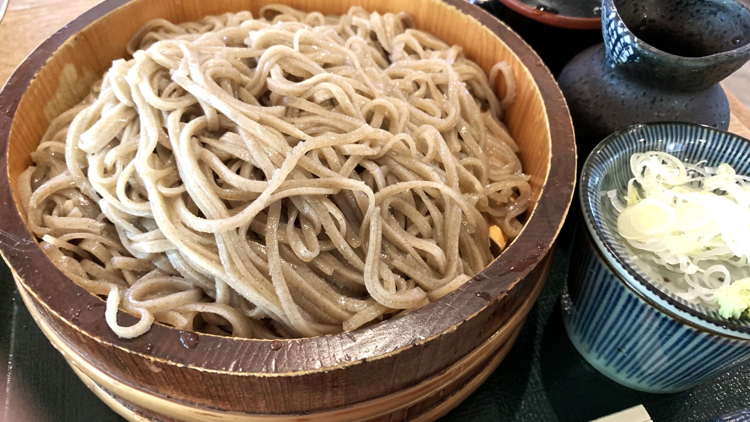 十割蕎麦の「桶そば大盛」（1,350円）