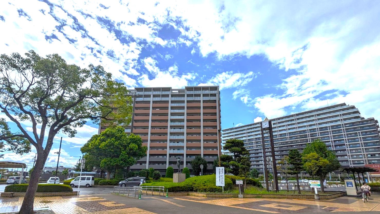 西白井駅北側の街並み                                  © 箱根ヶ崎