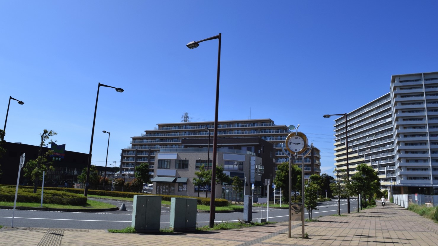 白井駅北口の街並み