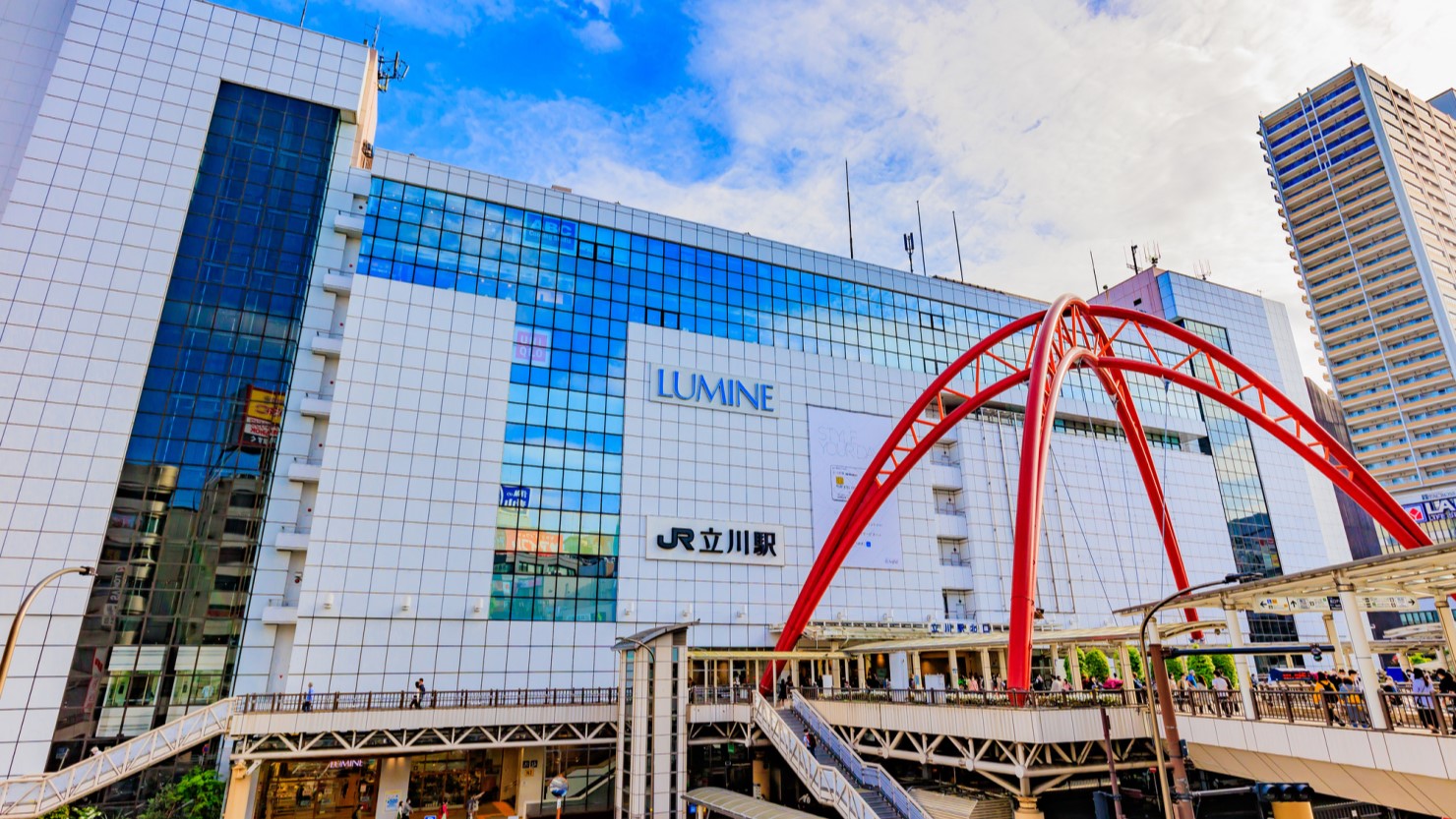 立川駅北口ペデストリアンデッキ
