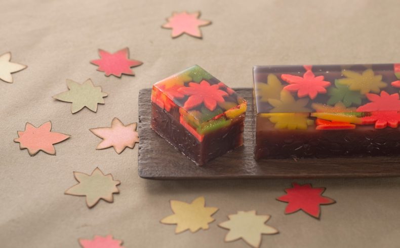 京都のかわいい羊羹たち。四季折々の美しい景色や、届けたい思いを込めた和菓子