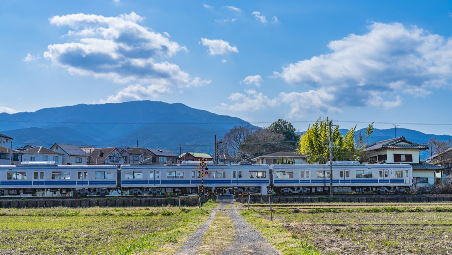 南足柄市を南北に走る大雄山線