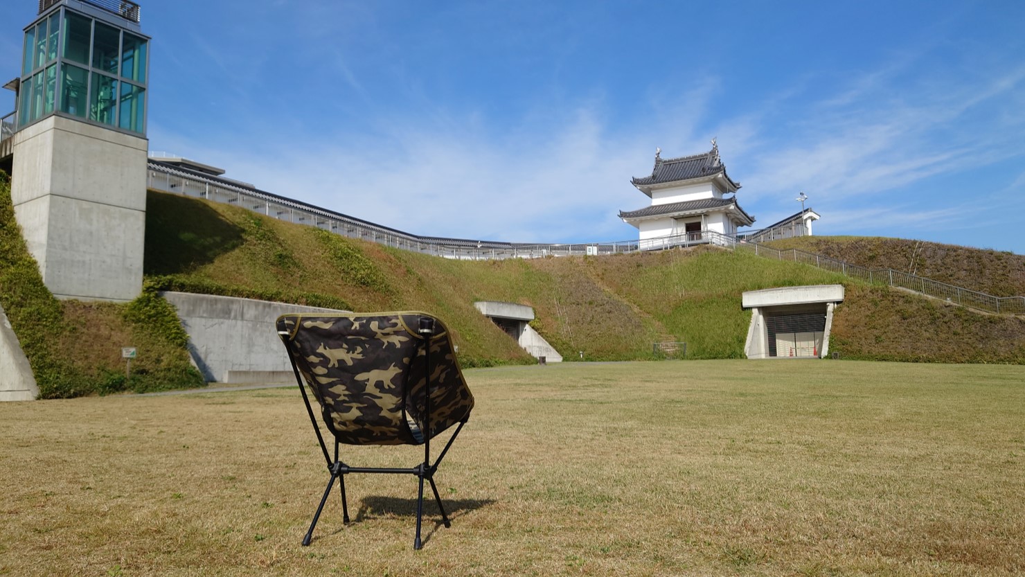 御本丸広場でチェアリング