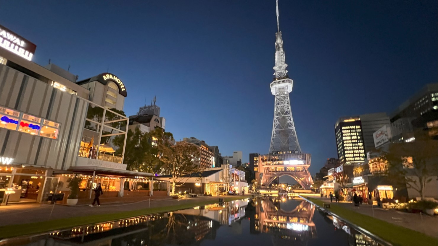夜景がきれいな久屋大通公園
