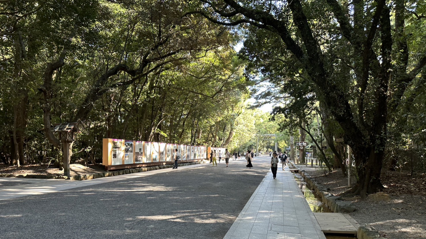 自然豊かな熱田神宮の境内