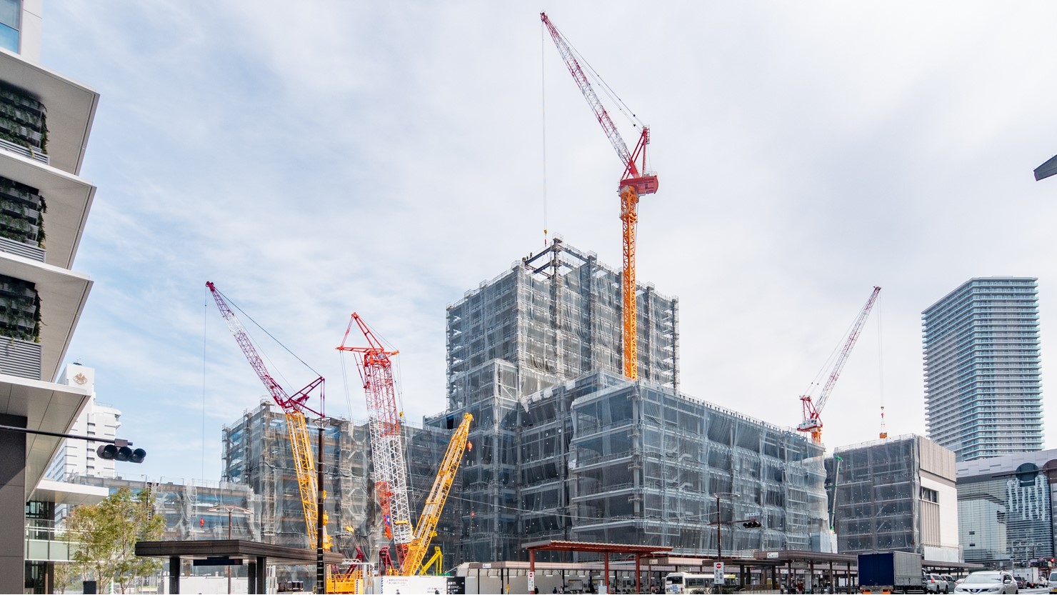 再開発工事が進むJR広島駅(2023年撮影)