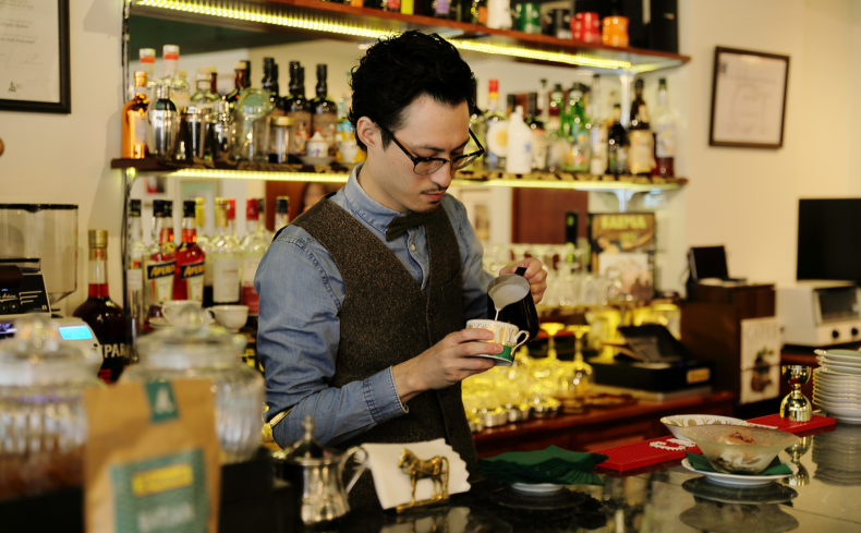 大阪・豊中で、素材にこだわった一杯がいただける「Caffè Astore」のある暮らし。